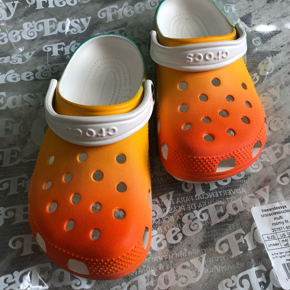 Free & Easy x Crocs